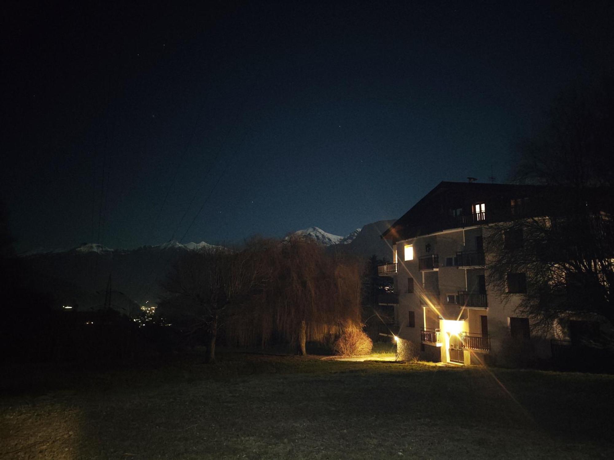 Feel Like Home - Vista Montagna, Vicino Lago Di Como Maggio Buitenkant foto